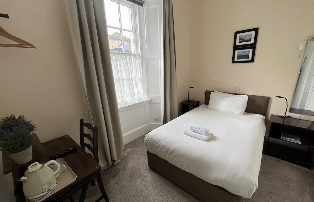 The Kelvin Hotel 15/62