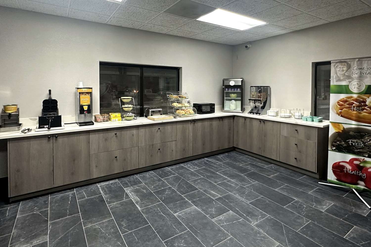 Quality Suites Near West Acres 4/15