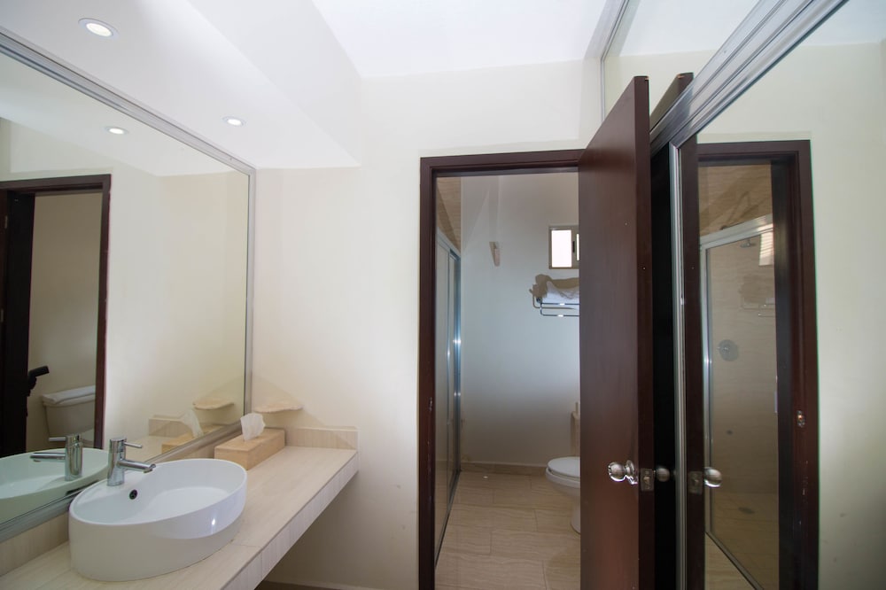 Hotel Playa Encantada by Kavia 59/65