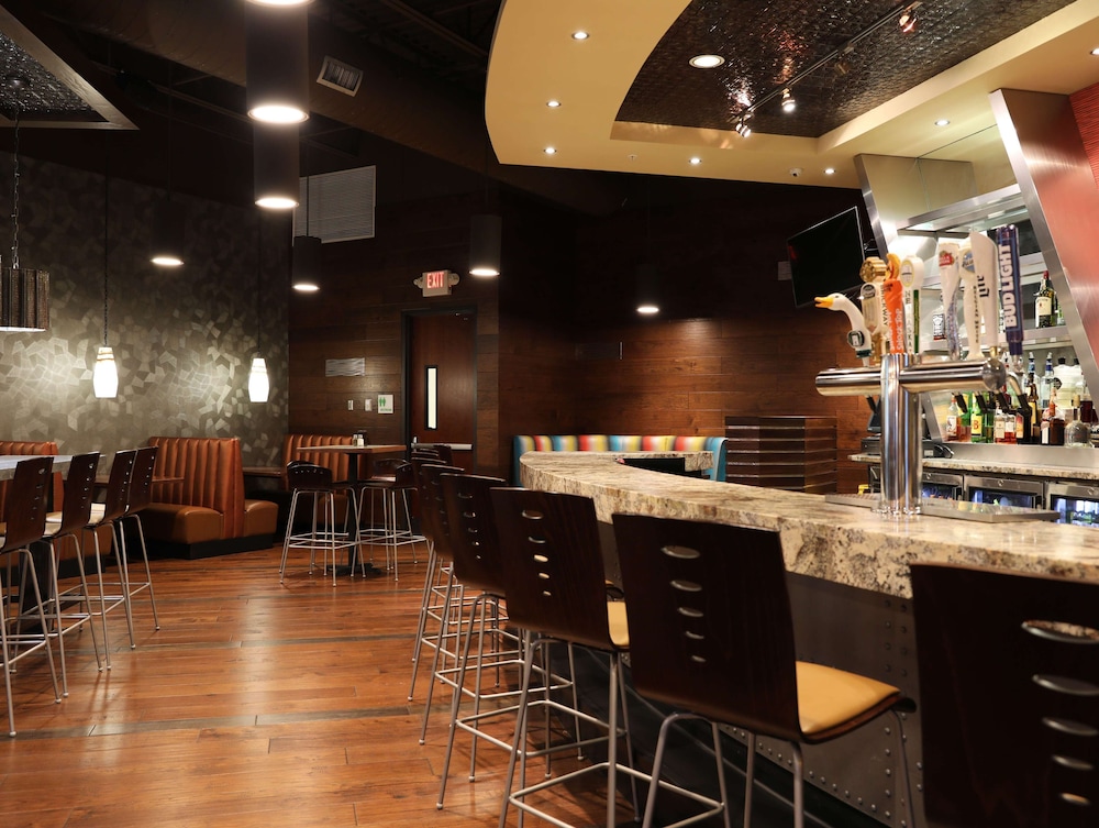 Doubletree By Hilton Omaha Southwest 39/54