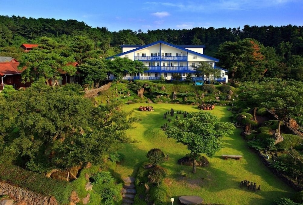 Jeju Ggotmuche Pension 1/18
