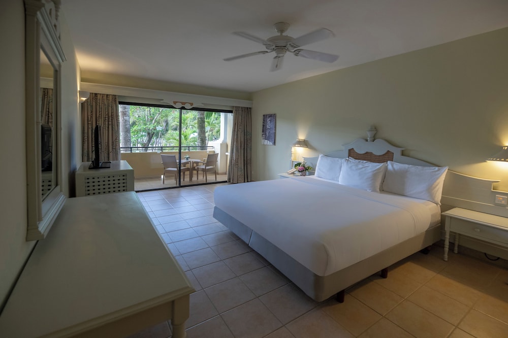 Premium, 2 Double Beds, Tropical View