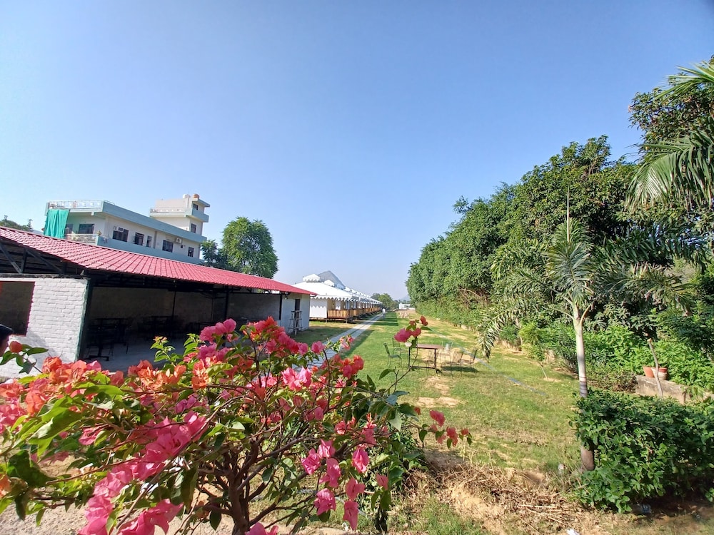 Green Park Haveli 32/37