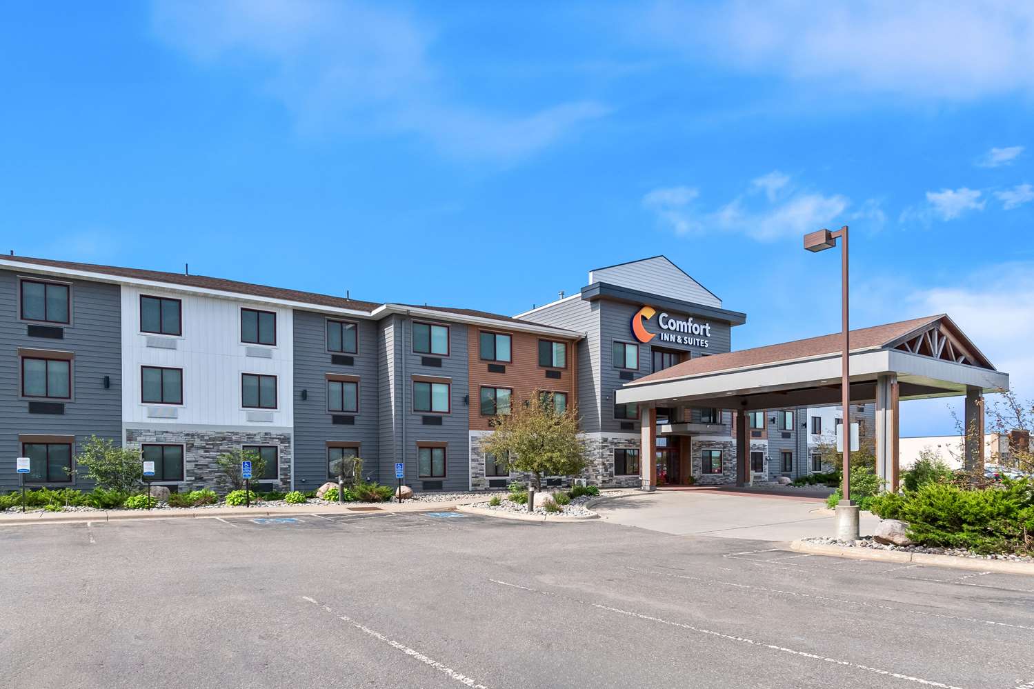 Comfort Inn and Suites Mountain Iron And Virginia 30/30