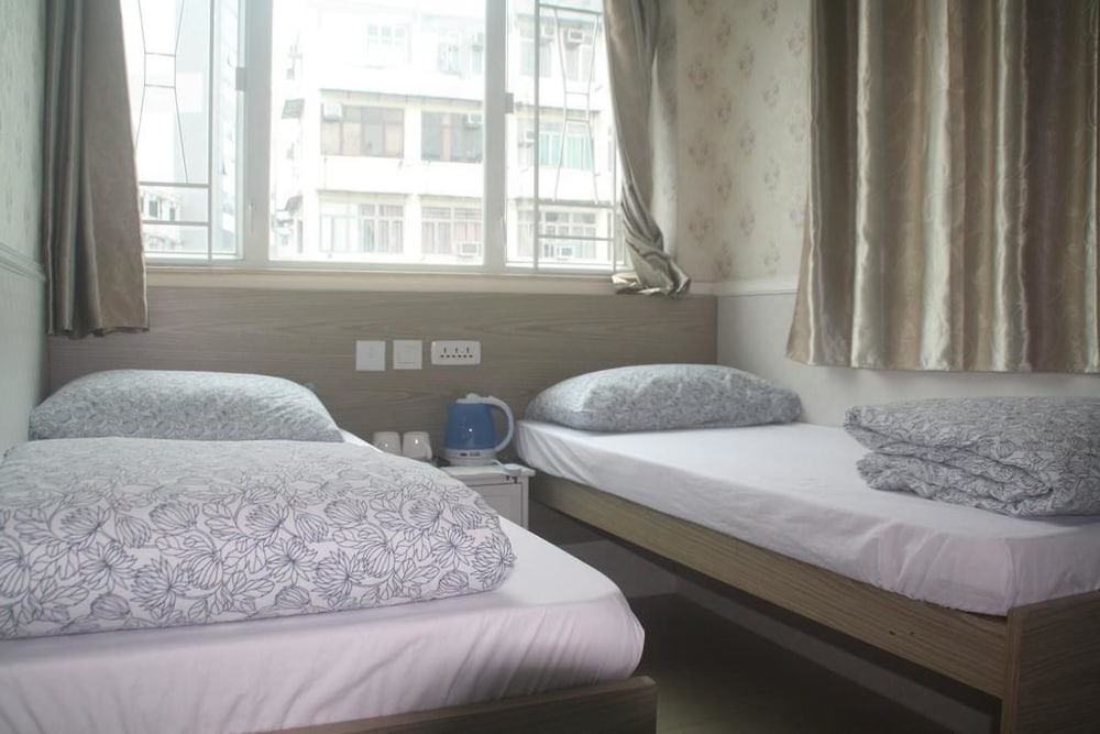 K & B Hostel 16/64