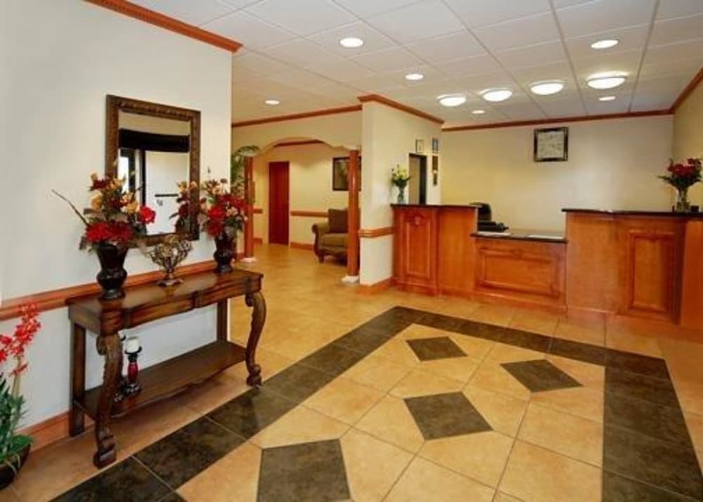 Comfort Inn & Suites Chipley I-10 8/34
