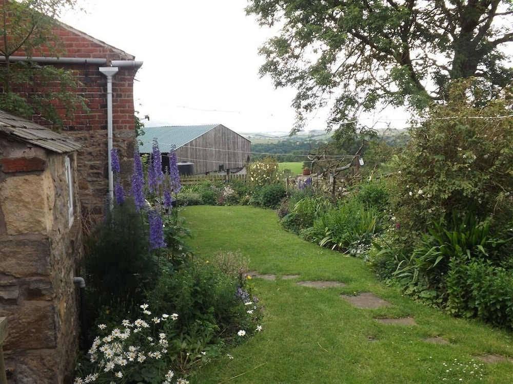 Hillis Close Farm 15/18