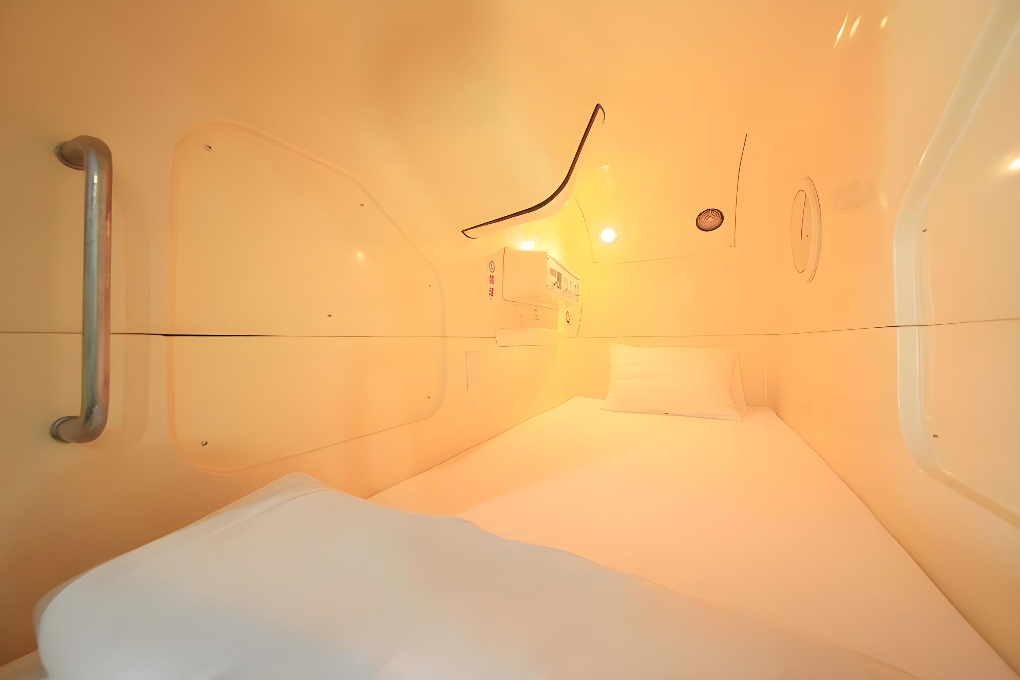 Male Dorm, Cabin, Single Bed