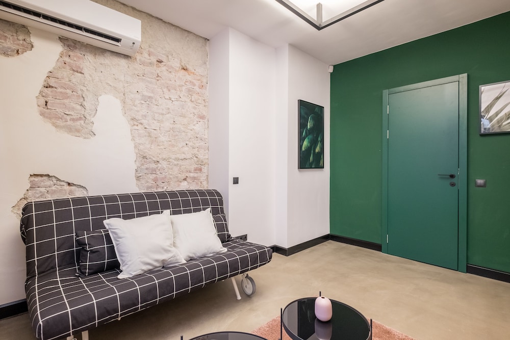 R34 Boutique Hotel 19/50