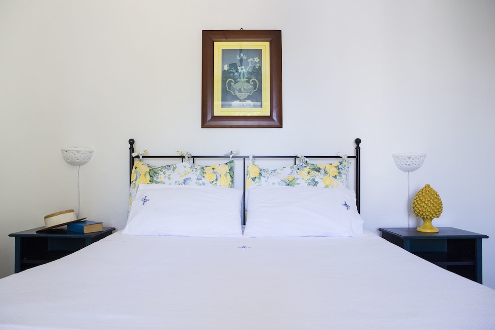HOTEL PICCOLO MONDO 22/75