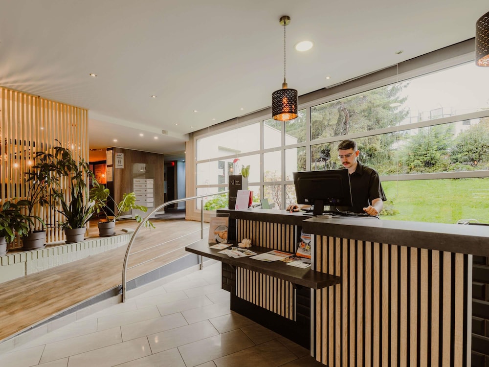 Mercure Annecy Sud 15/70
