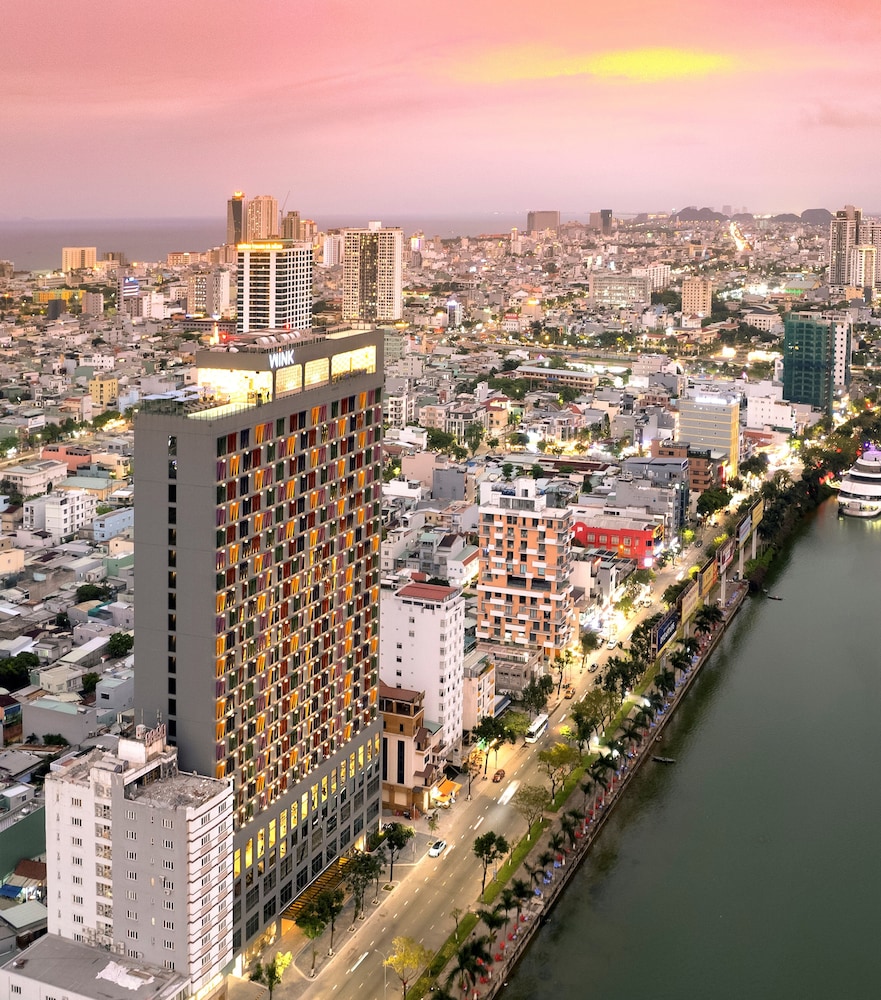Wink Hotel Danang Riverside 7/61