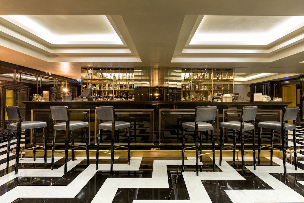DoubleTree by Hilton Izmir Airport 76/85
