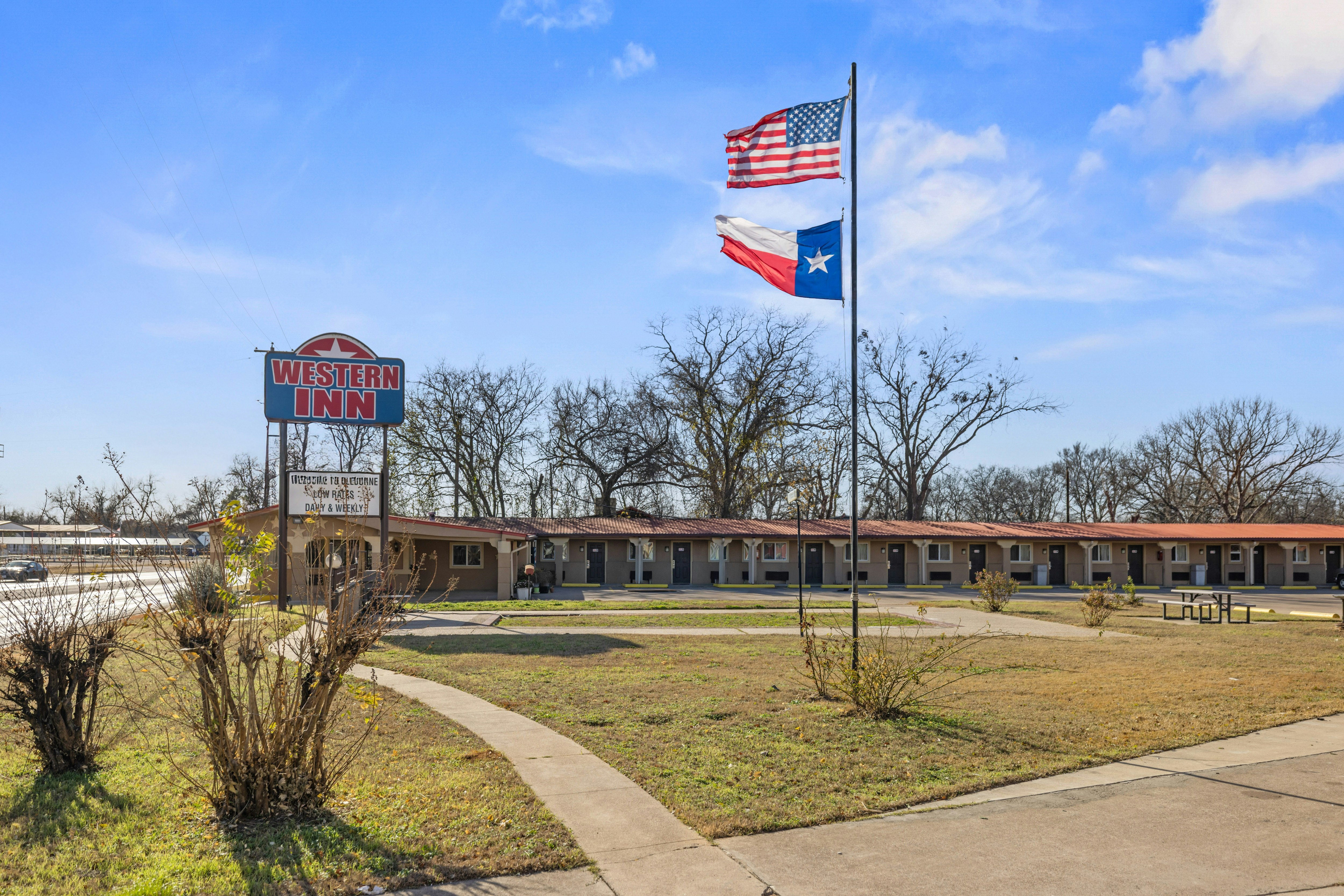 Western Inn by Capital O Cleburne TX 27/60