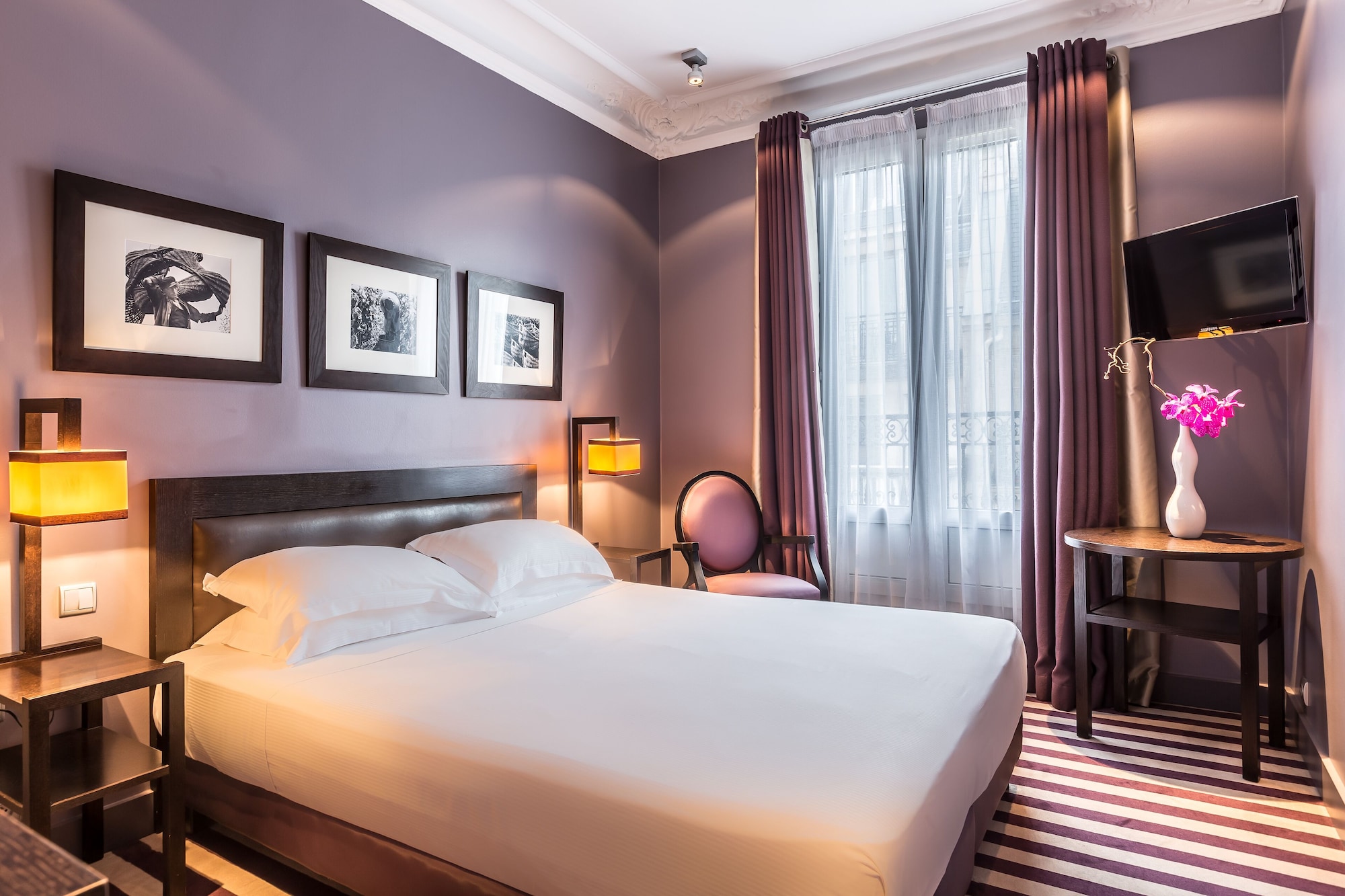 SUPERIOR, DOUBLE OR TWIN BED