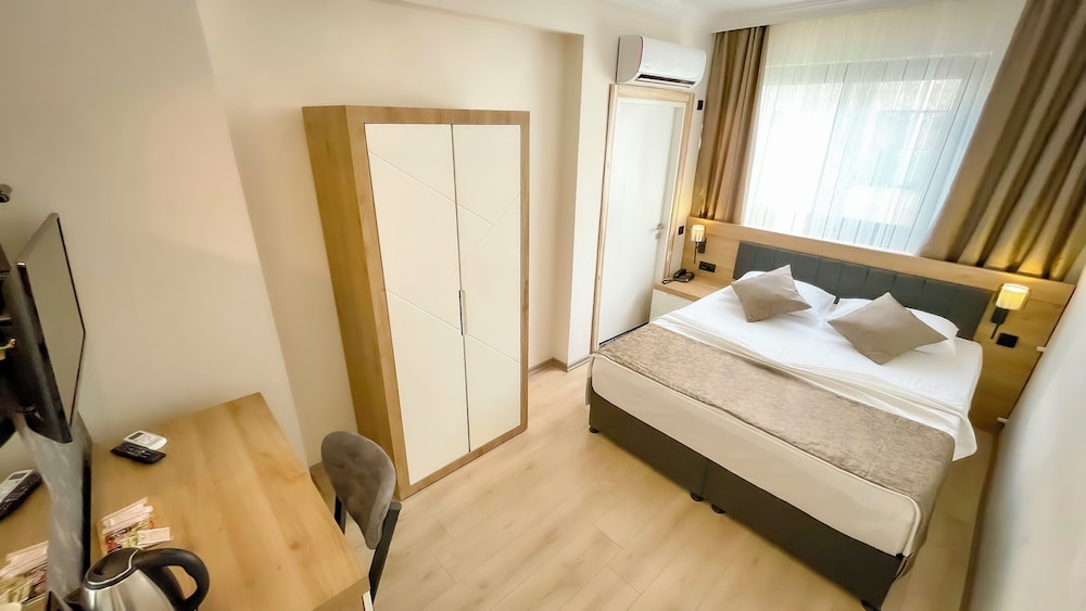 Bloomtalya Hotel 37/64