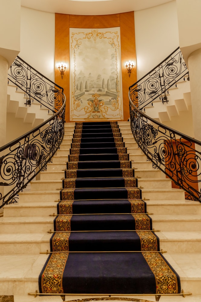 Lamar Azur Hotel 16/39