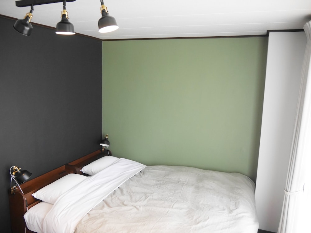 J-Hoppers Lake Biwa Guesthouse - Hostel 8/61