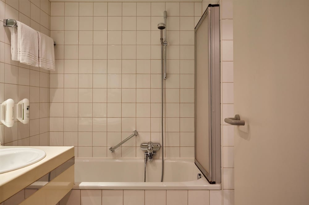 H+ HOTEL LEIPZIG HALLE 4/54