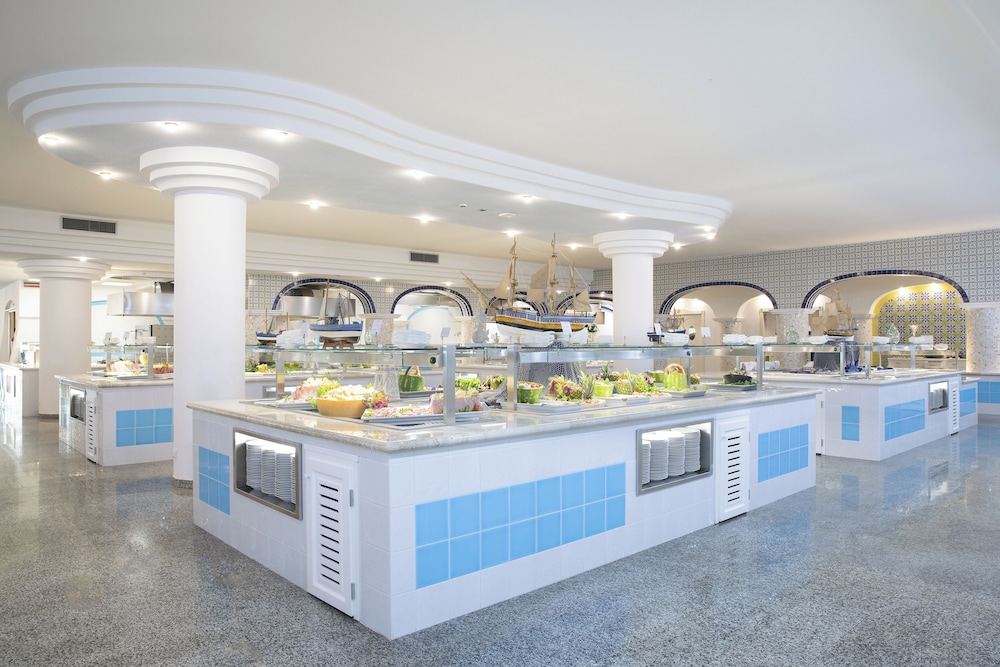 Club Hotel Marina Beach 8/50