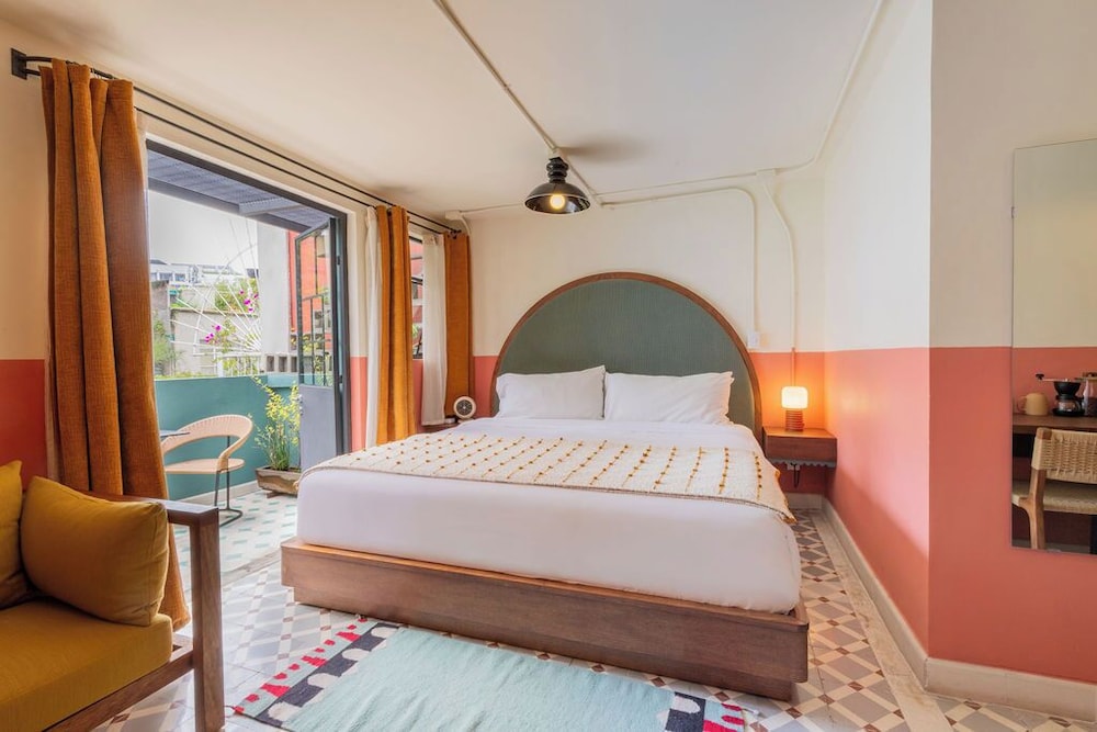 STUDIO, KING BED, TERRACE