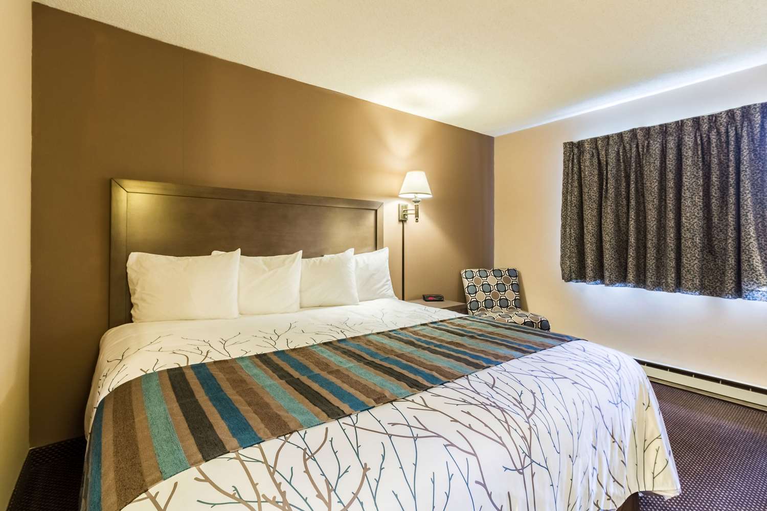 Rodeway Inn Red Wing, MN 12/44