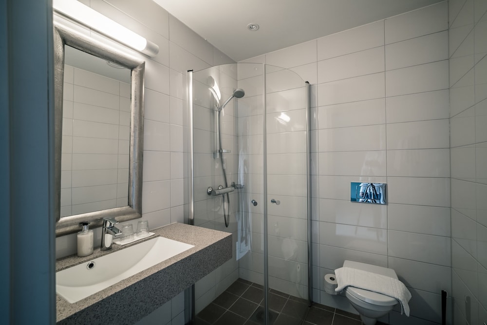 Sagafjord Hotel 40/42