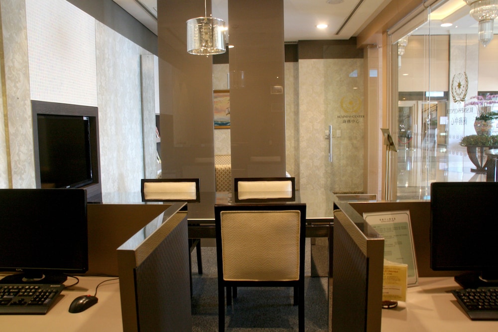 Evergreen Laurel 50/61