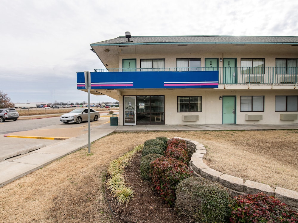 OYO Hotel Oklahoma City Northeast 1/31