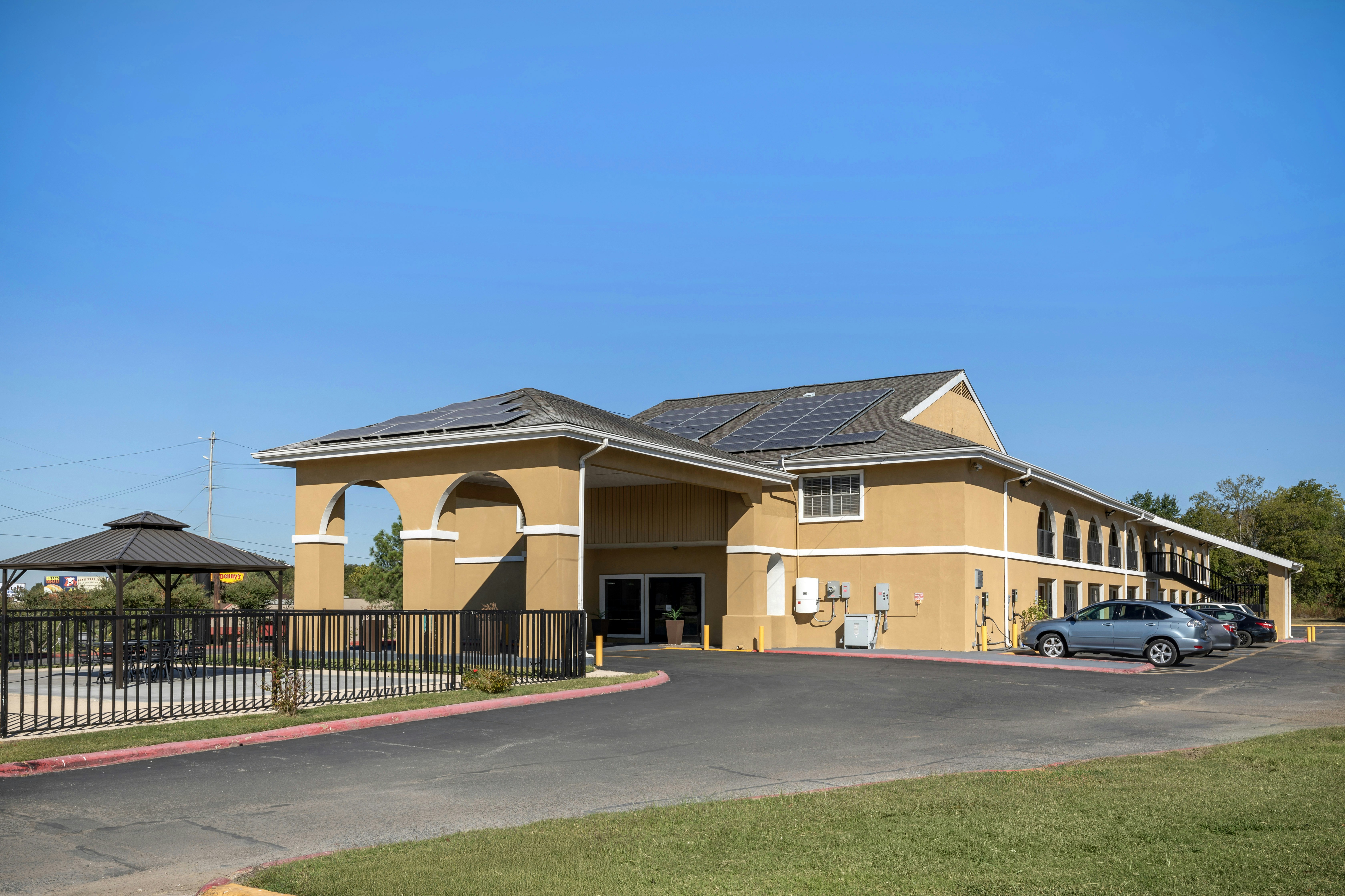 Red Roof Inn Canton, TX 3/15