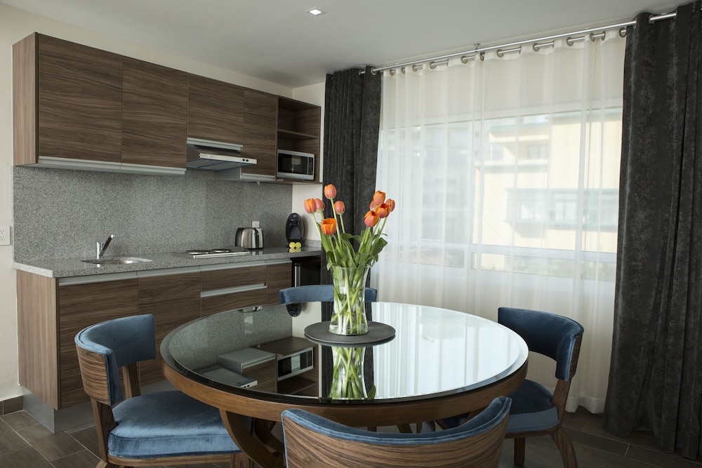 Suites Rio Elba 36/49