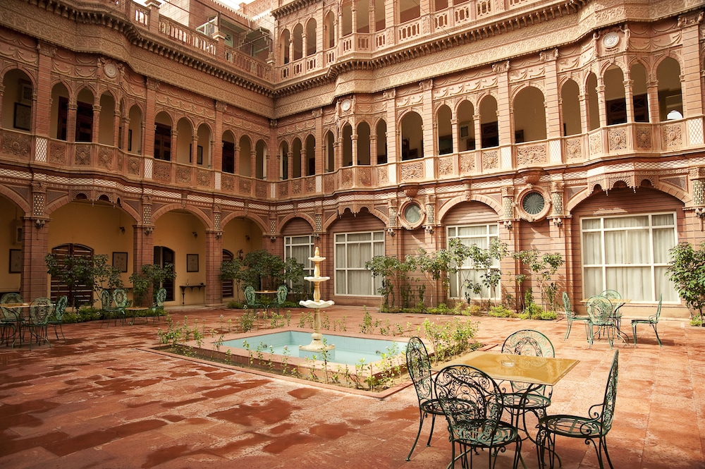 BHANWAR NIWAS HOTEL 1/45