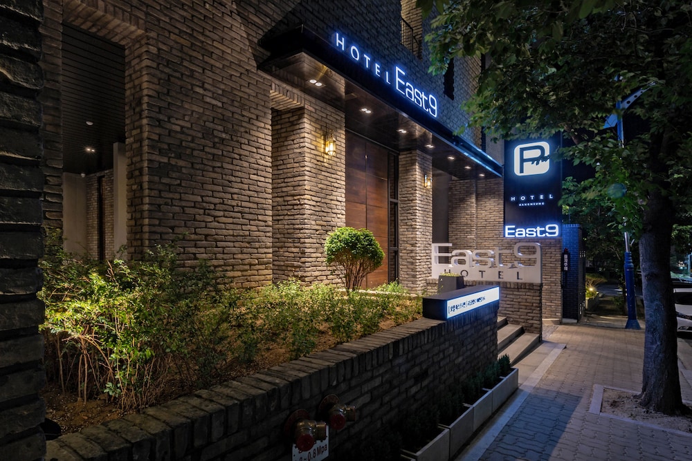 Hotel East9 2/69