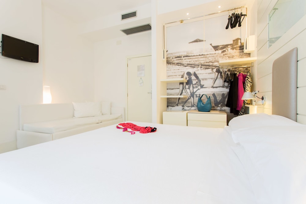 Hotel Majestic 24/66