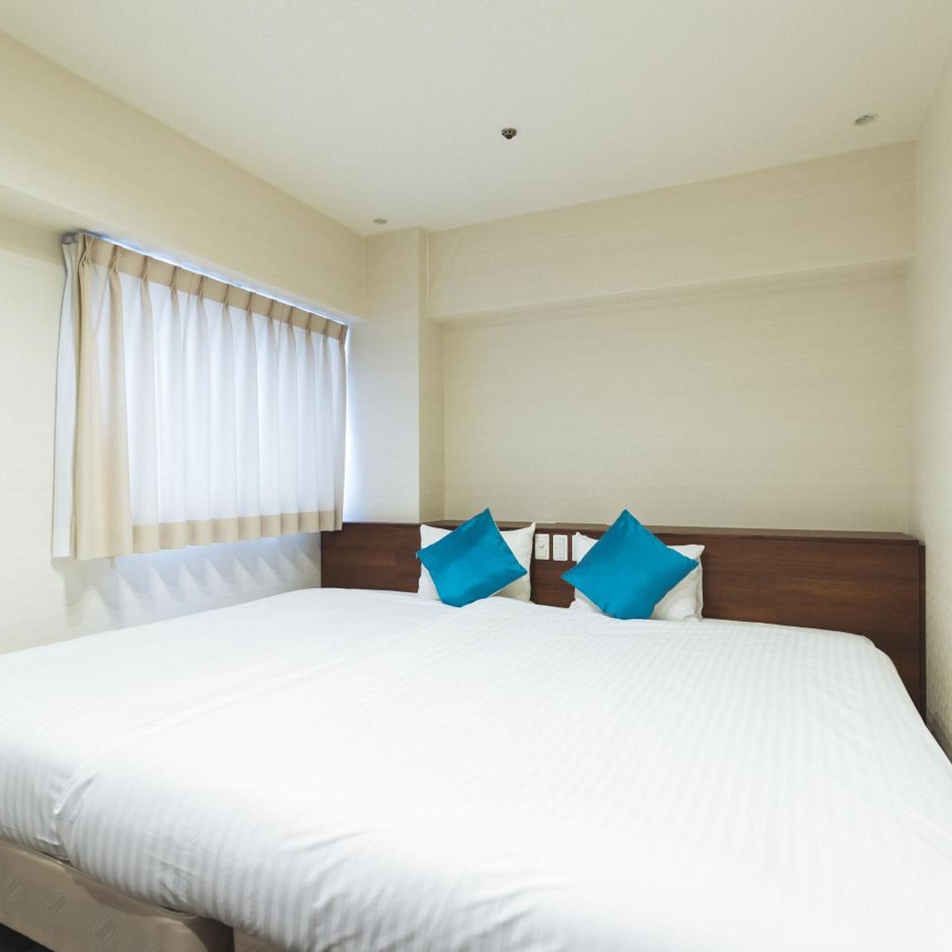 Hollywood Twin Room