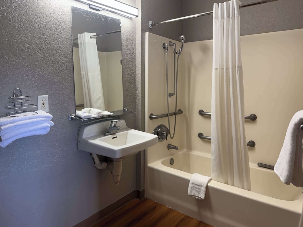 Motel6 Simi Valley, CA 45/50
