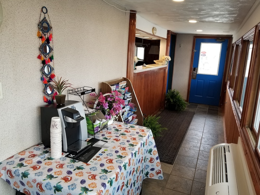 The Tides Motel 21/37