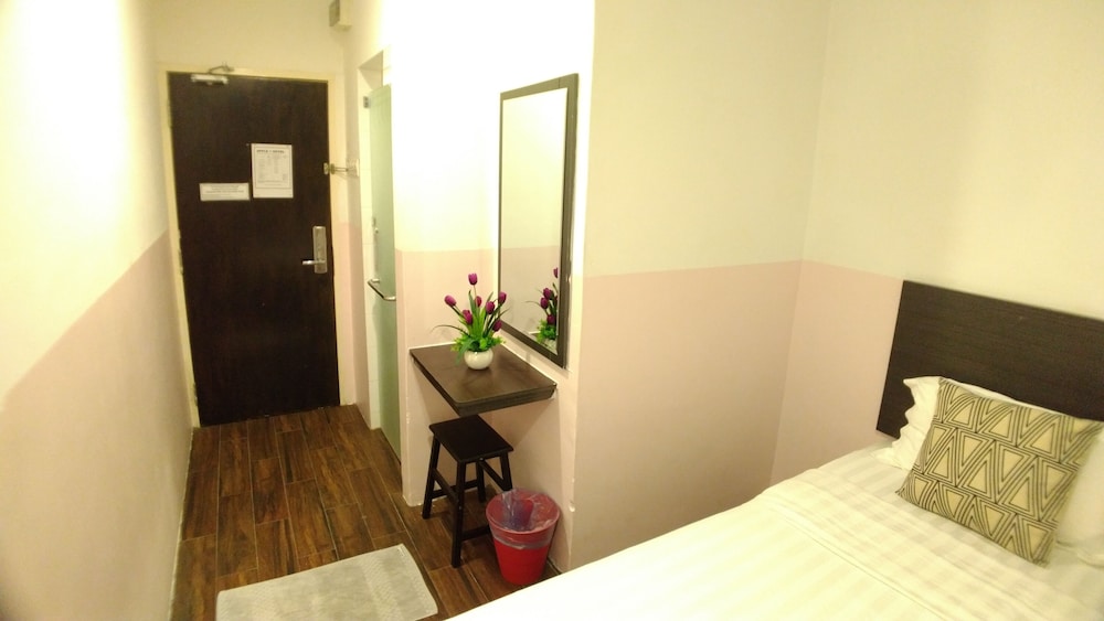 Apple 1 Hotel Queensbay 22/64