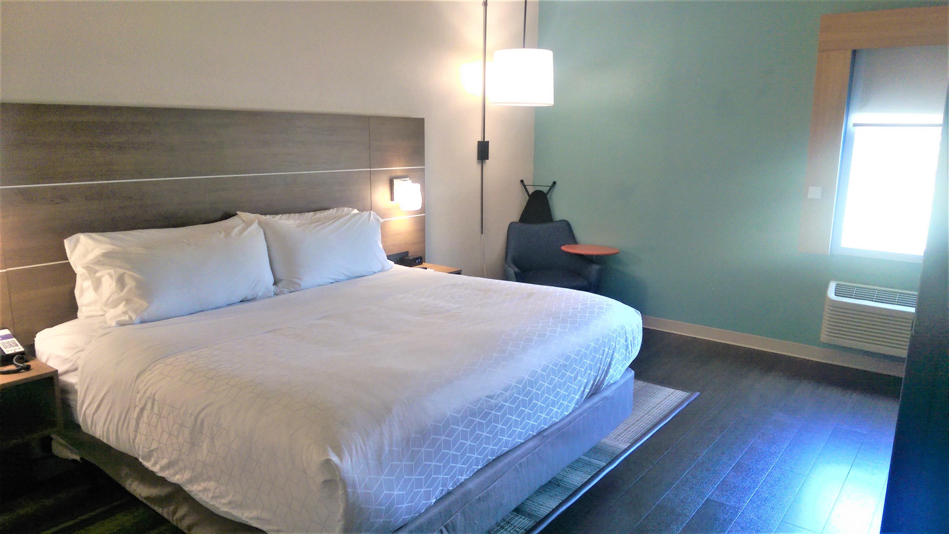 Room, King Bed