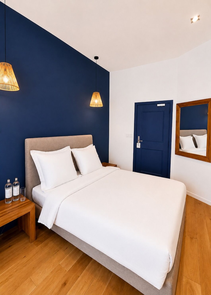Hotel De La Mer 13/50