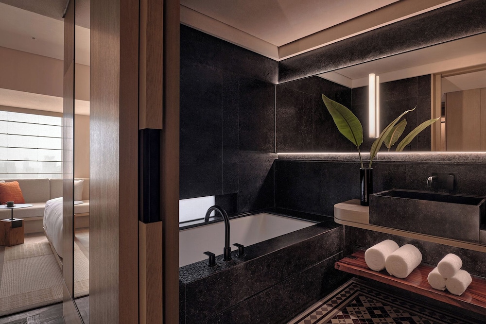 Alila Shanghai 60/61