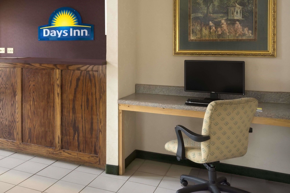 Days Inn by Wyndham Alma 36/41
