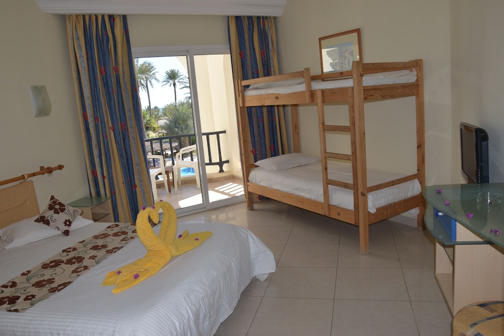 Eden Star Resort 11/52