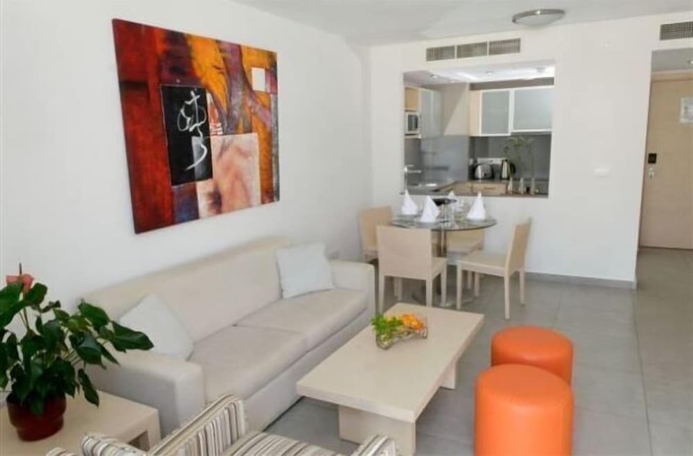 Blue Lagoon Kosher Hotel 27/50