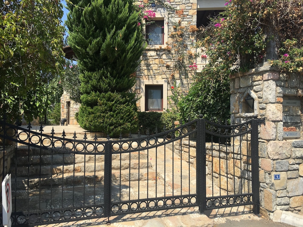 Villanaz Apart Hotel 21/22