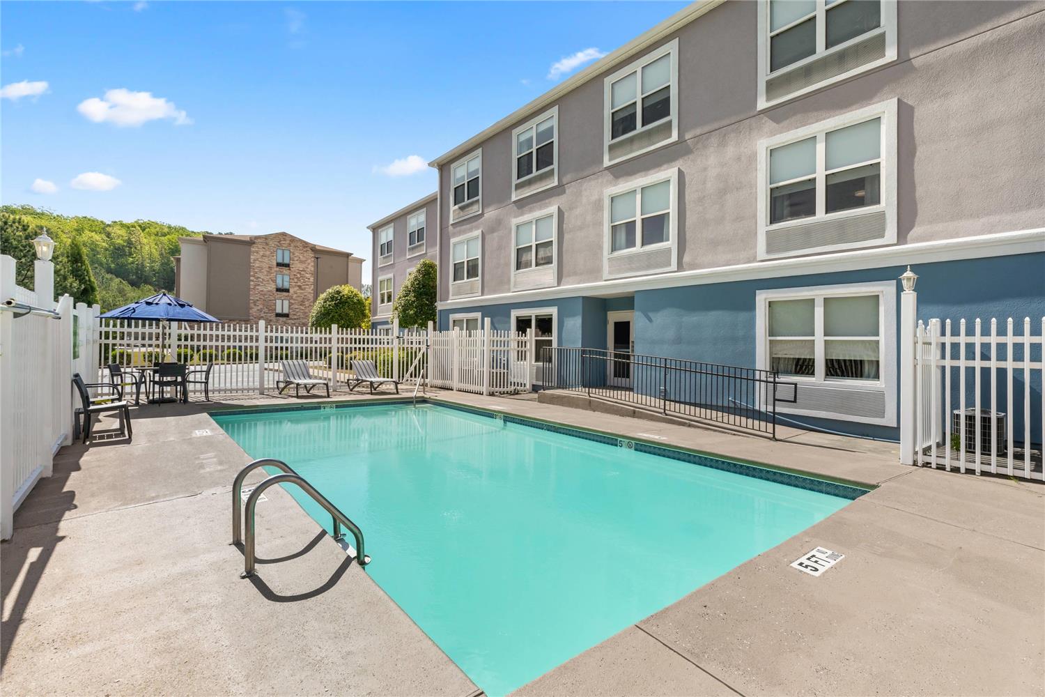 Comfort Inn & Suites Rome South, GA 5/18