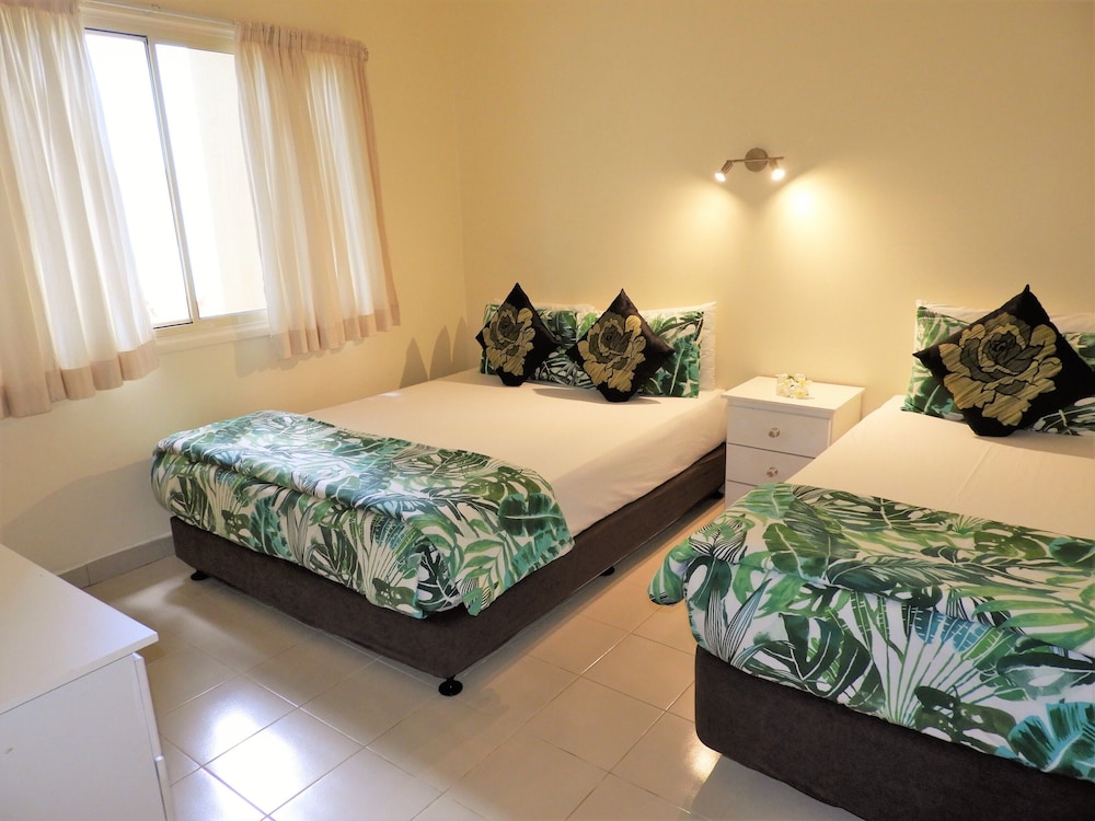 Edgewater Resort 29/71