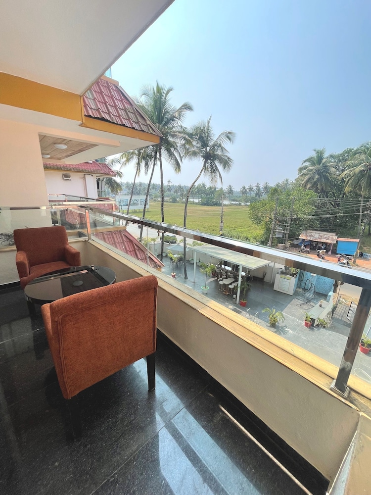Hotel Goa Continental 38/44
