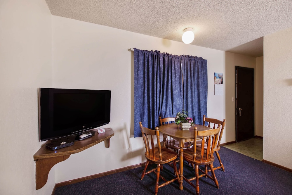 Hotel Cheyenne Wells - US 40 19/36