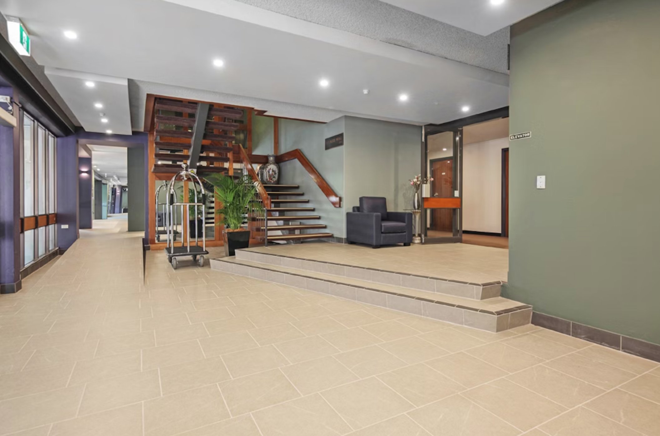 Belconnen Hotel Motel Serviced Apartments 2/48